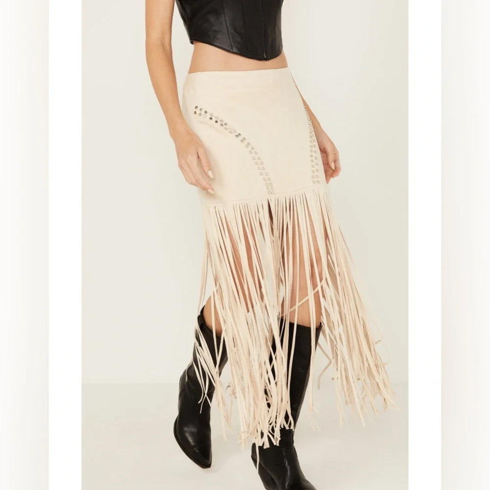 Vocal Cream Fringe Studded Skirt - Picture 4 of 12